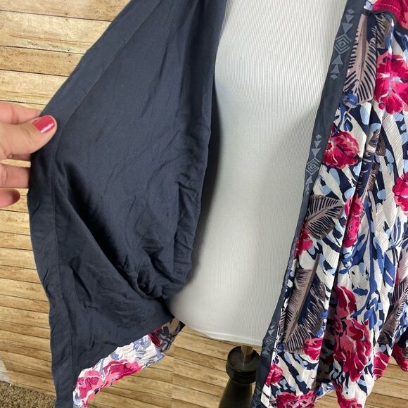 Ariat Safari Kimono Top Womens One Size Rayon Crinkle Crepe EUC - Picture 5 of 7